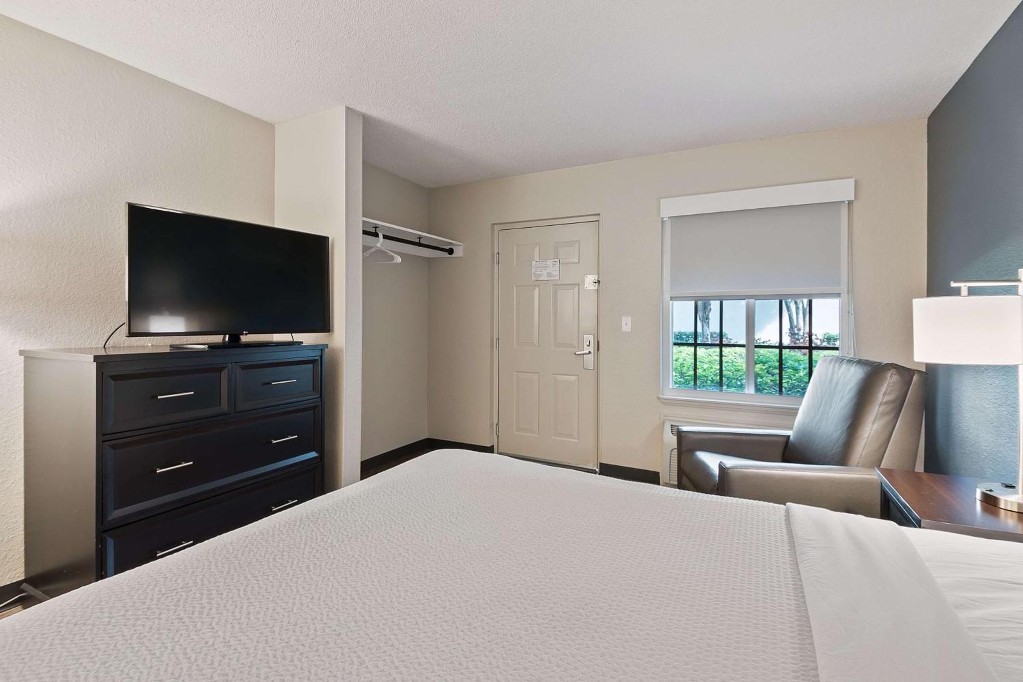 Extended Stay America Suites - Miami - Airport - Blue Lagoon Esterno foto