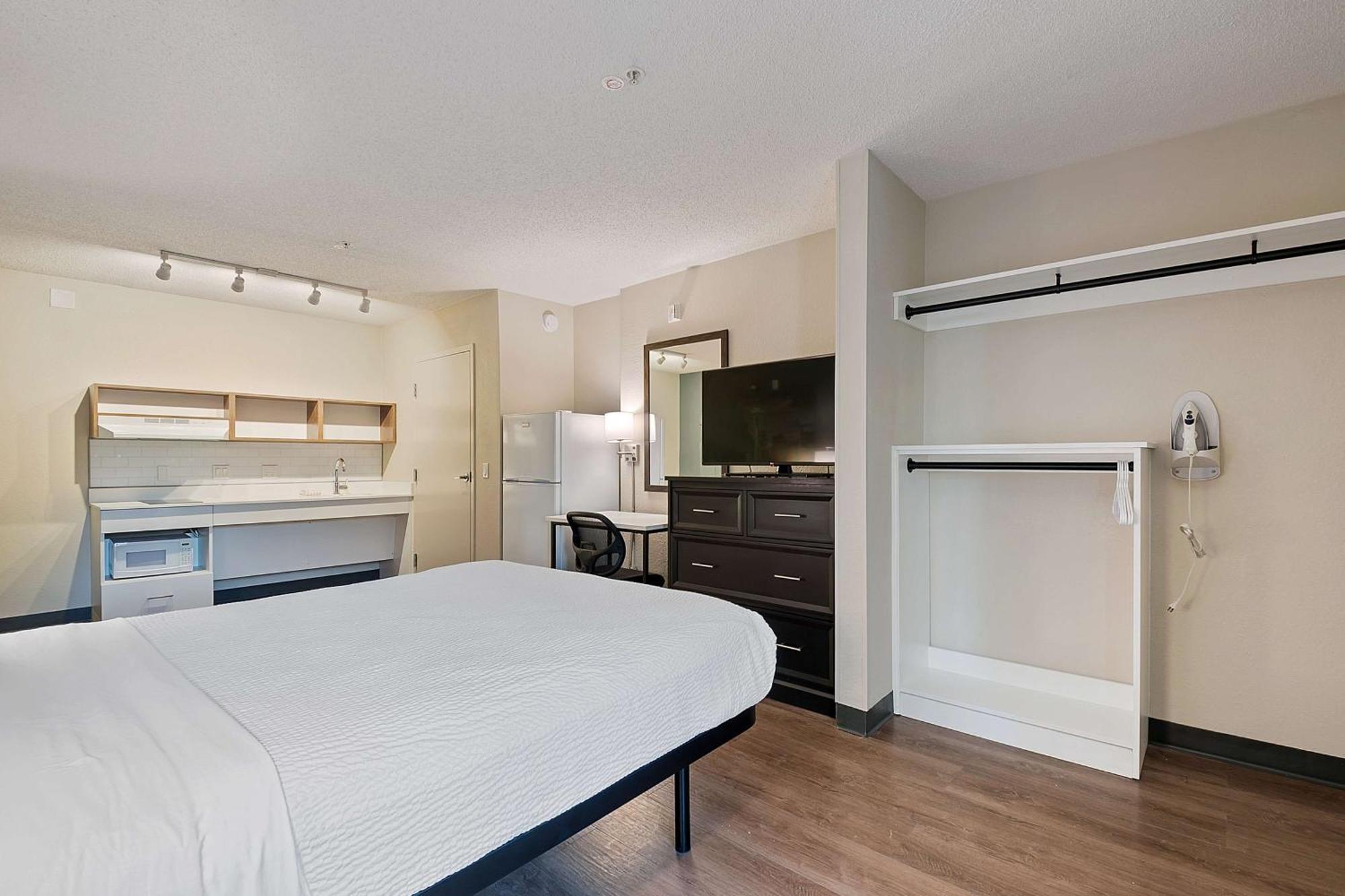 Extended Stay America Suites - Miami - Airport - Blue Lagoon Esterno foto