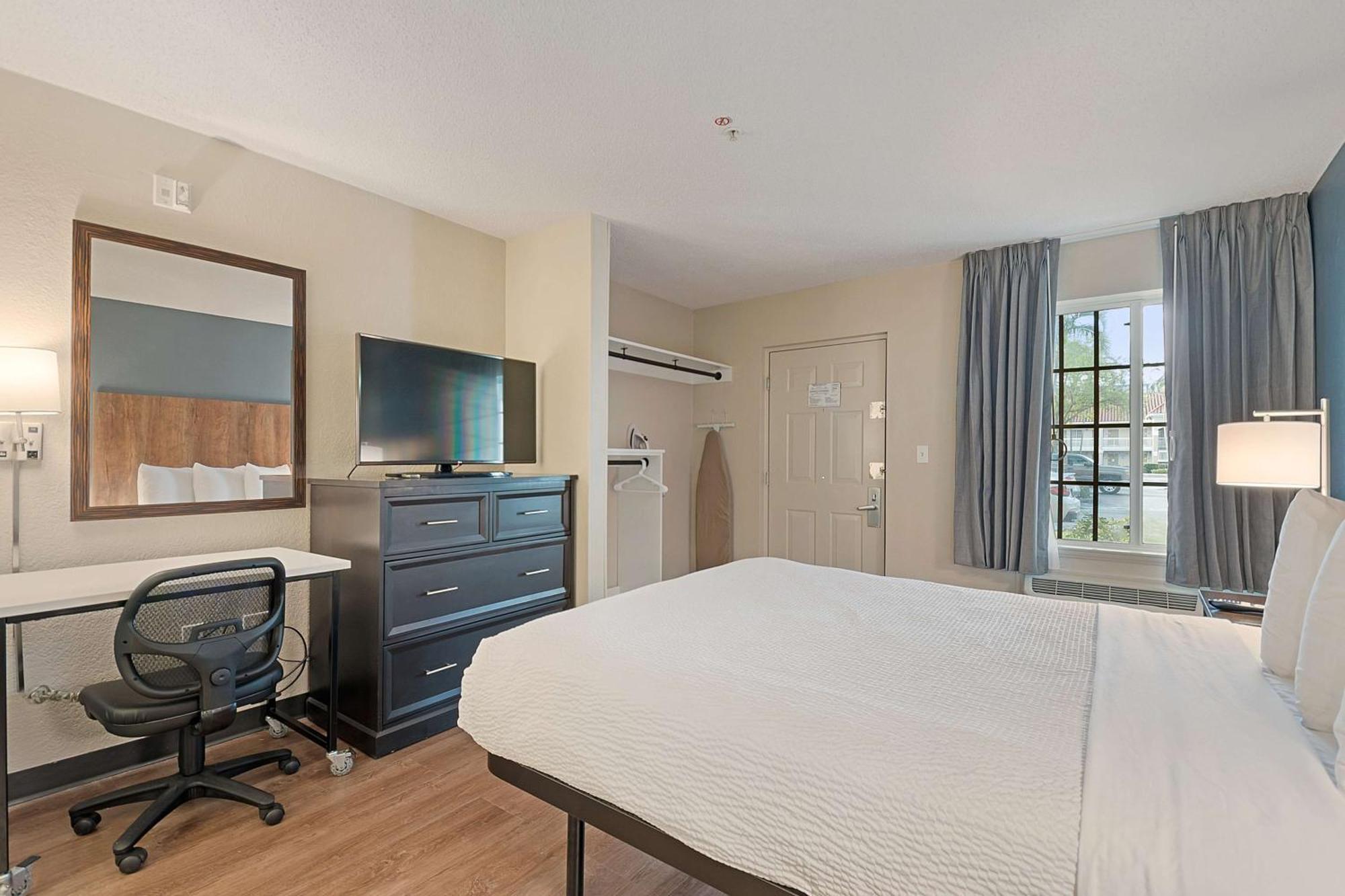 Extended Stay America Suites - Miami - Airport - Blue Lagoon Esterno foto
