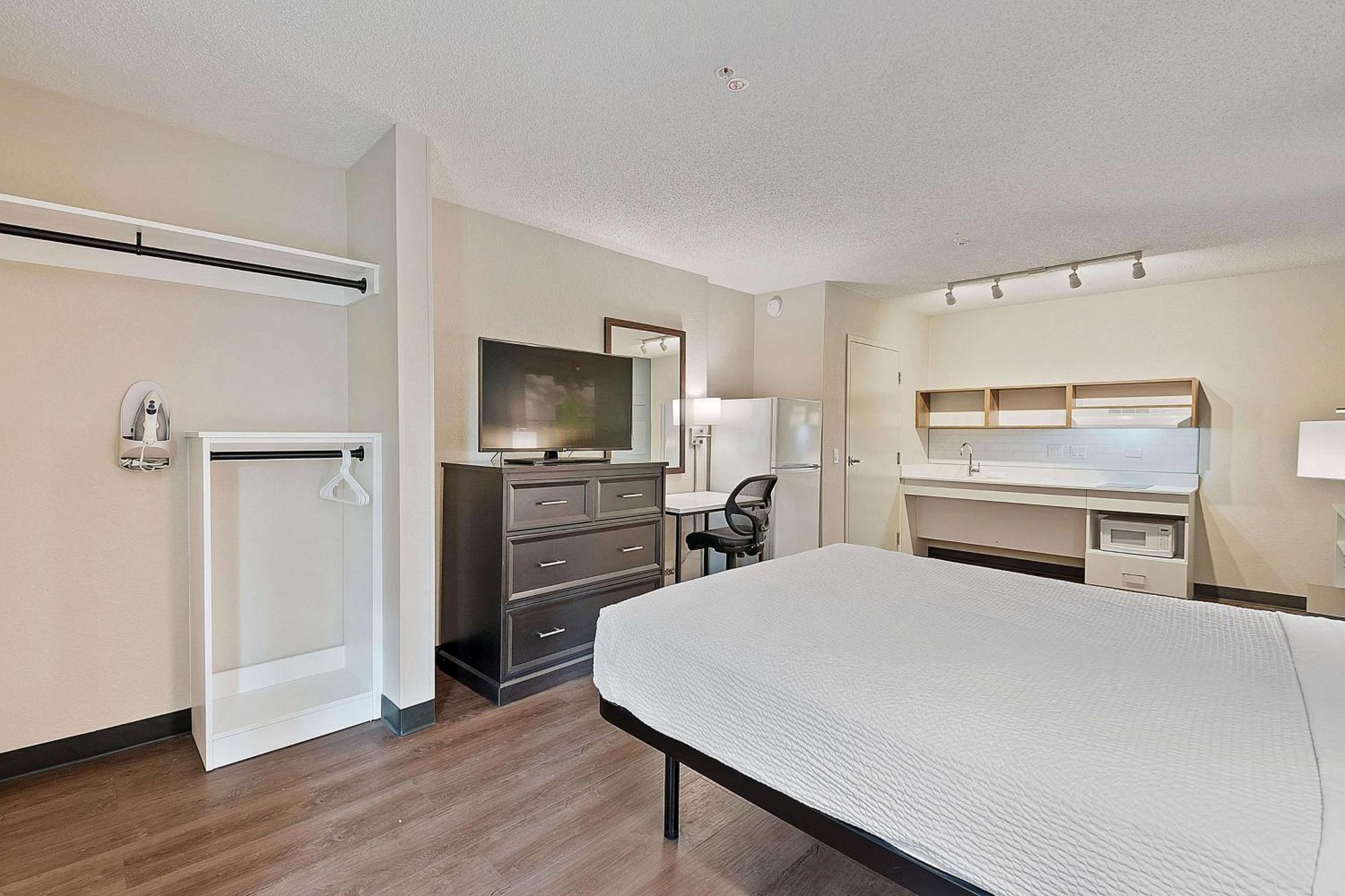 Extended Stay America Suites - Miami - Airport - Blue Lagoon Esterno foto