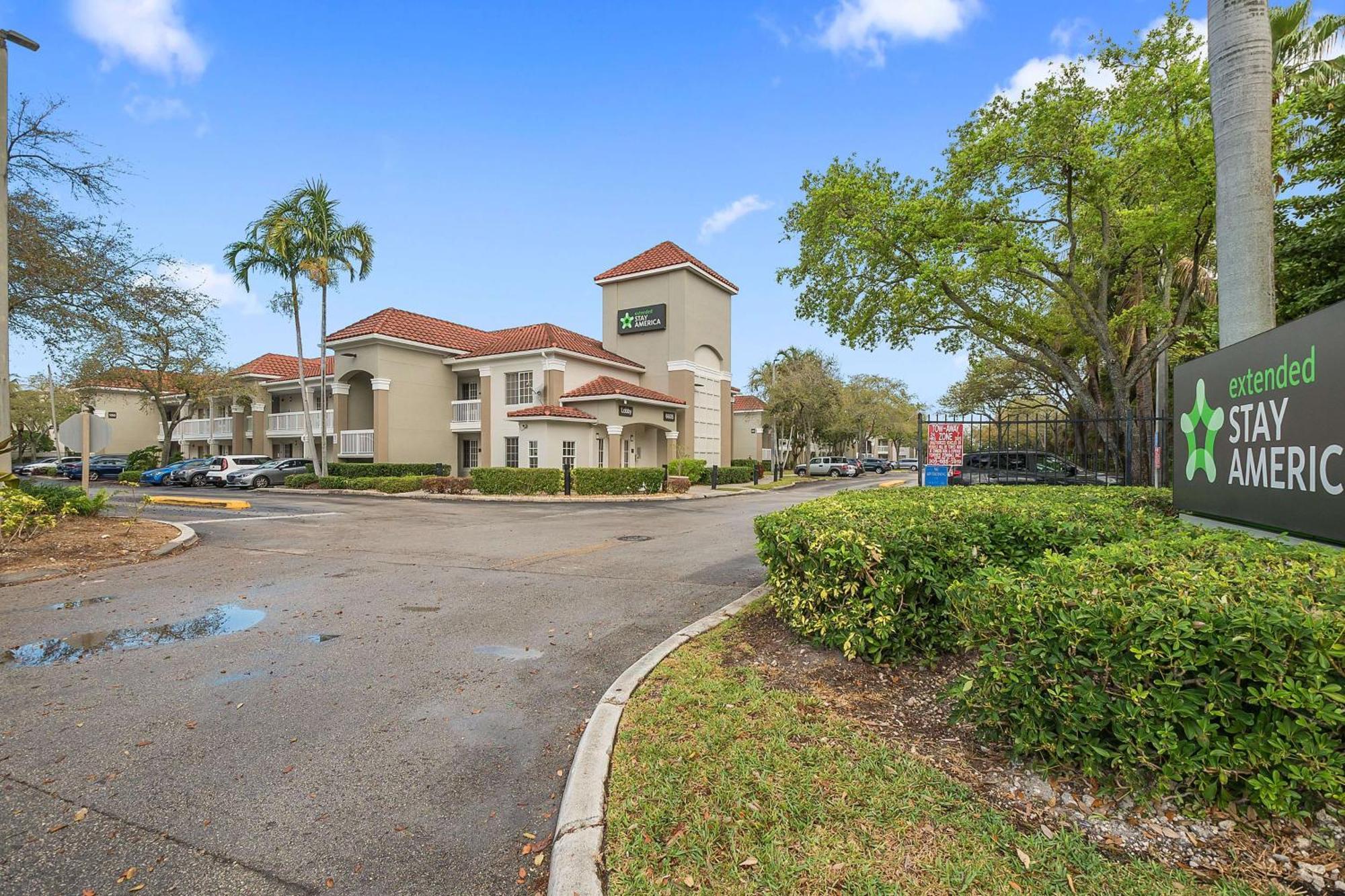 Extended Stay America Suites - Miami - Airport - Blue Lagoon Esterno foto